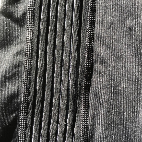 Victoria’s Secret leggings - Picture 3 of 4